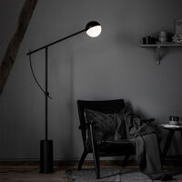 Balancer Golvlampa Svart