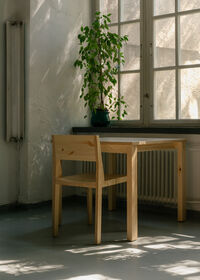 016 Maasto Spisebord 120x120 cm