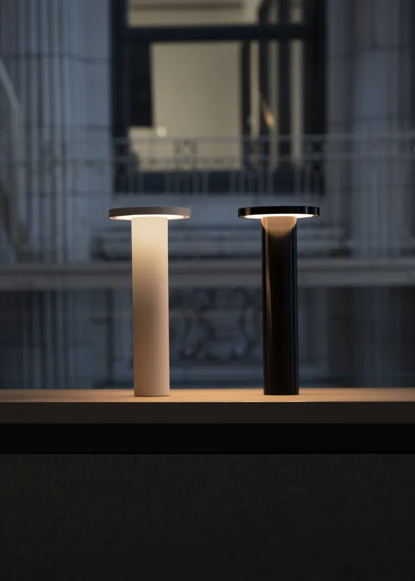 Luci Bordlampe Bærbar Sort