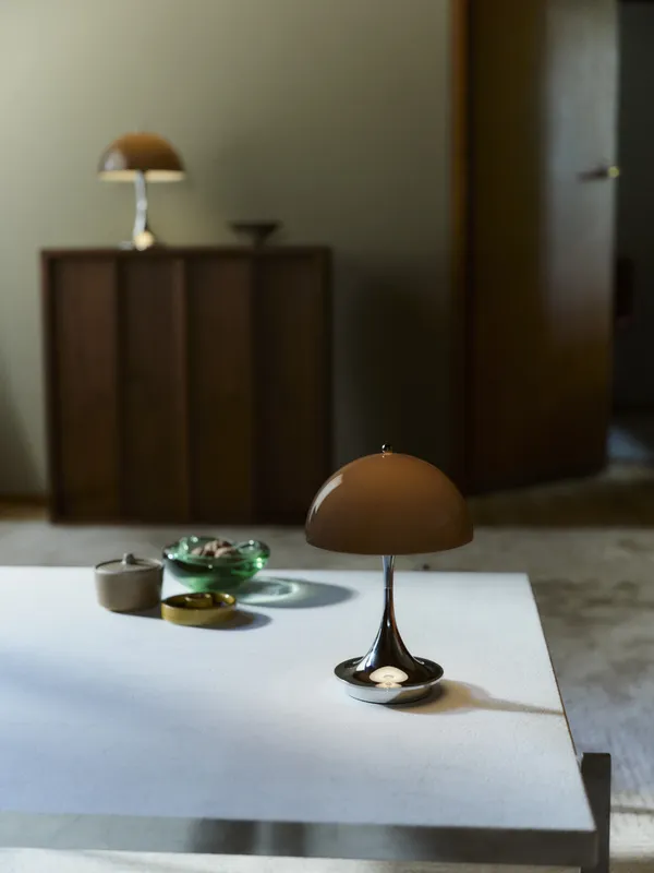 Panthella 160 Bordlampe Bærbar V3 Original Opal Brown