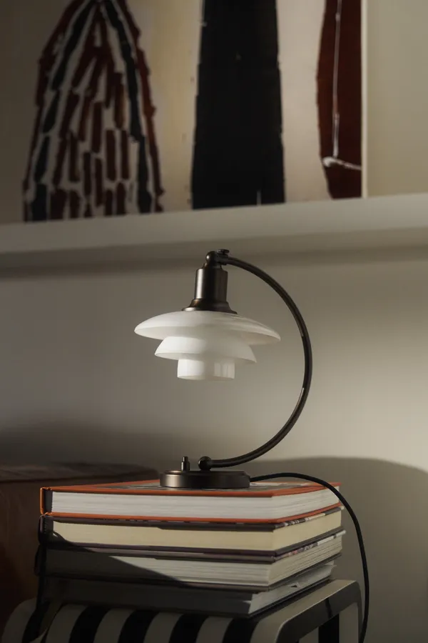 PH 2/2 Luna Bordlampe Aged Brass / Opalglass