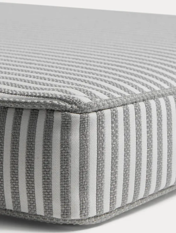 Narrow Stripe Solsängsdyna 50x186 cm Grå