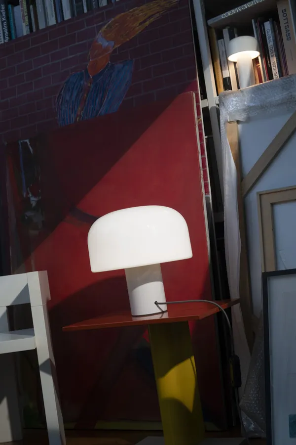 Bellhop Glass T Pöytävalaisin Valkoinen