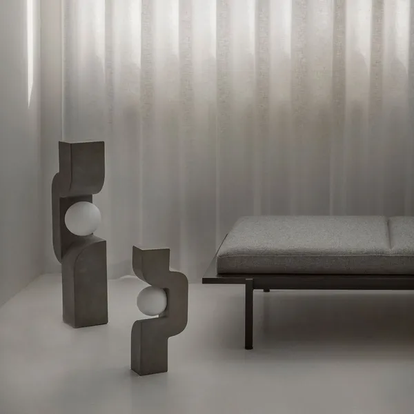 Sitting Man Golvlampa
