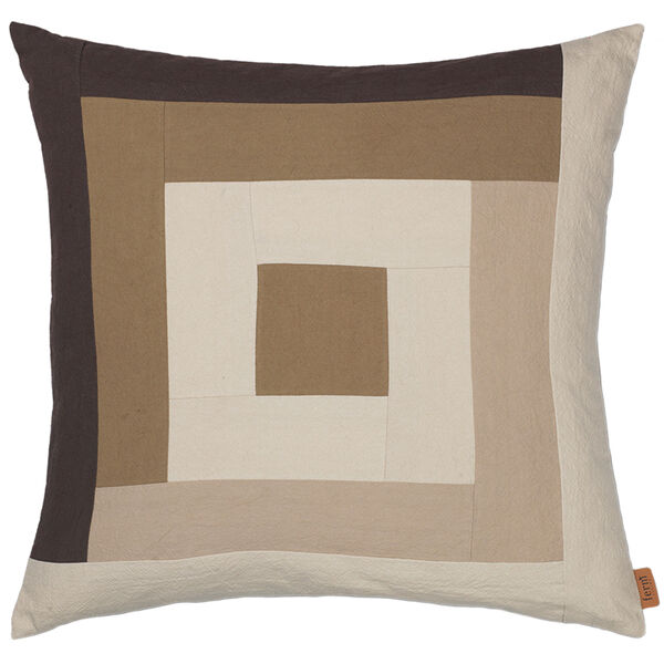 Border Patchwork Pude 50x50 cm Dark Sand / Coffee