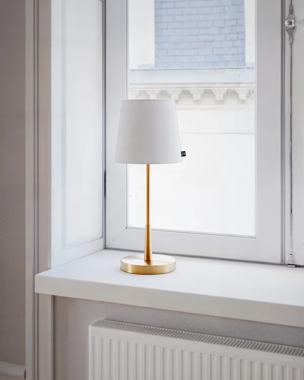 Lumi Bordslampa 485 cm Guld