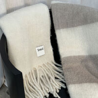 Jungberg Ullteppe 130x170 cm Off-white