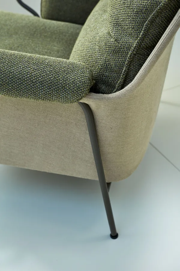 Lyra Footstool Safire 005