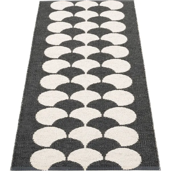 Poppy Matta Svart/Vanilla 70x150 cm