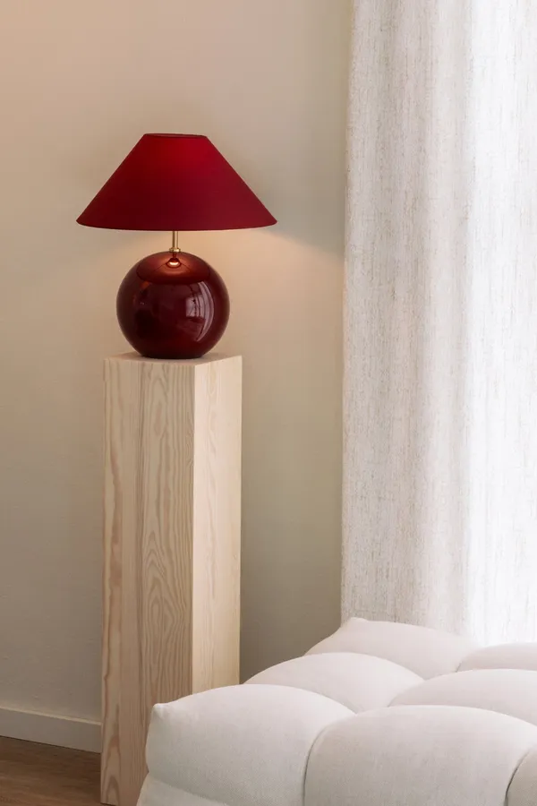 Iris 35 Bordlampe Vinrød