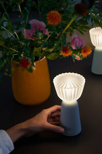 Swiing Bordslampa Portabel Clay Grey