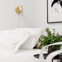 Correct Vegglampe Gull