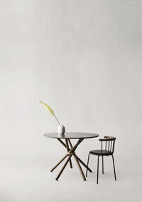 Hector 105 Spisebord Mørk Beton / Mørk Eg