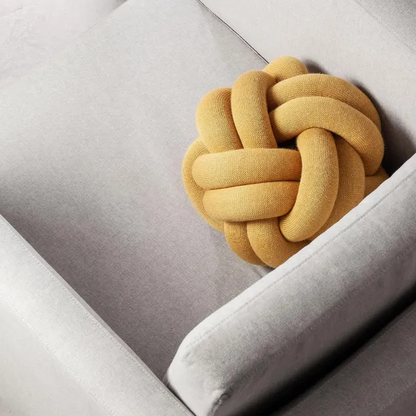 Knot Pude Gul