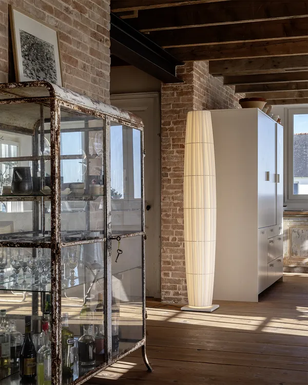 Colonne Golvlampa Vit / Vit Marmor