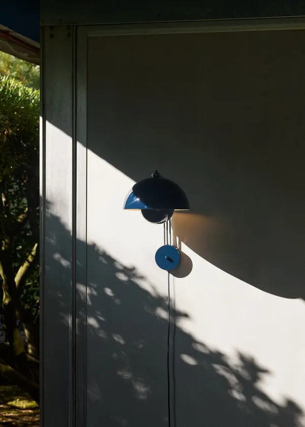Flowerpot VP8 Væglampe Steel Blue