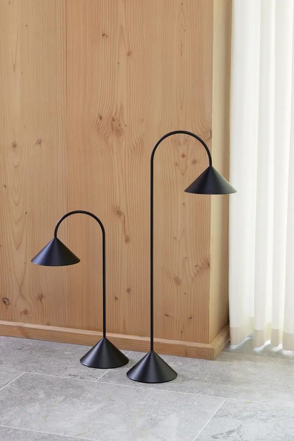 Grasp Bordlampe Bærbar 72 cm Matt Black