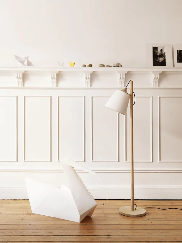 Pull Gulvlampe Hvit / Eik