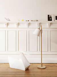Pull Gulvlampe Hvit / Eik