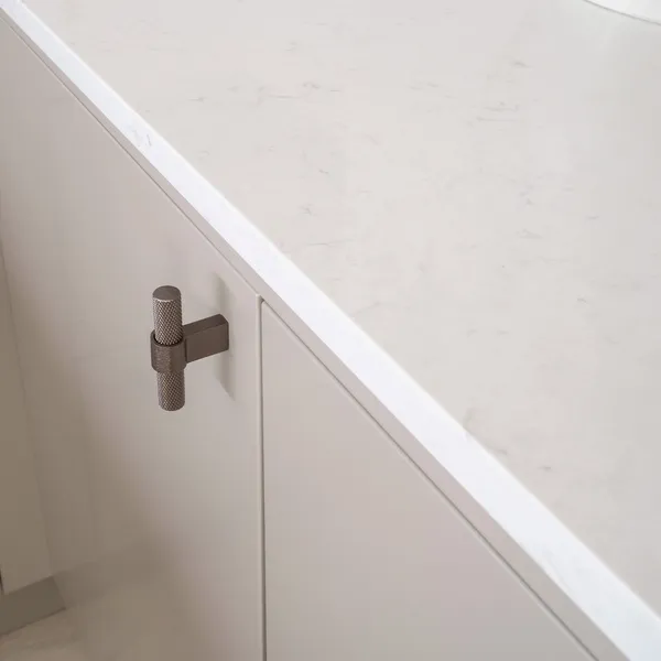 T Helix Knop Mørk Bronze