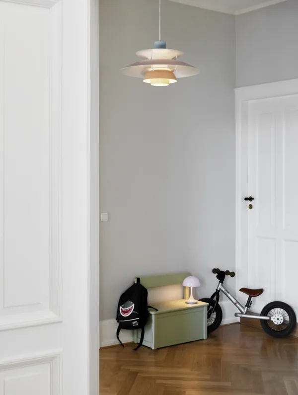 Panthella 160 Bordlampe Bærbar Pale Rose Opal Acryl