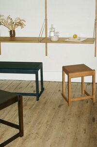 Low Stool 01 Jakkara Lämpimänruskea