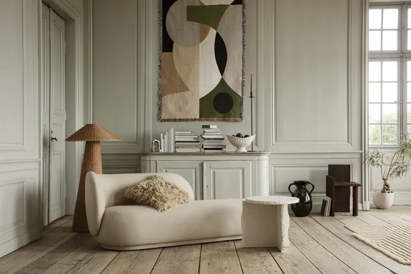 Mineral Sculptural Sidebord Bianco Curia Marmor Hvit