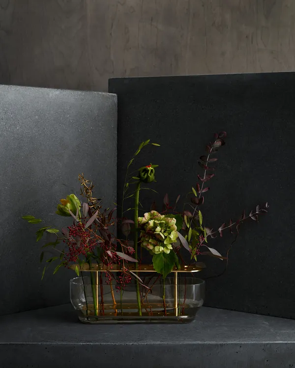 Ikebana Long Vase Messing