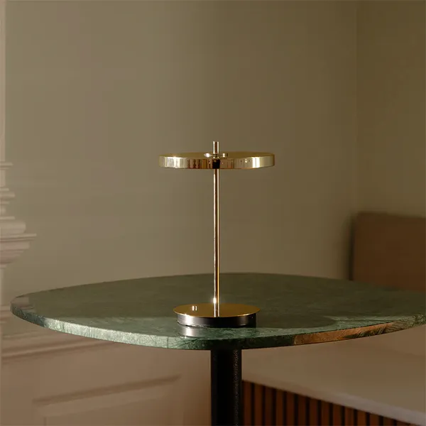 Asteria Move Bordslampa Portabel Polerad Mässing