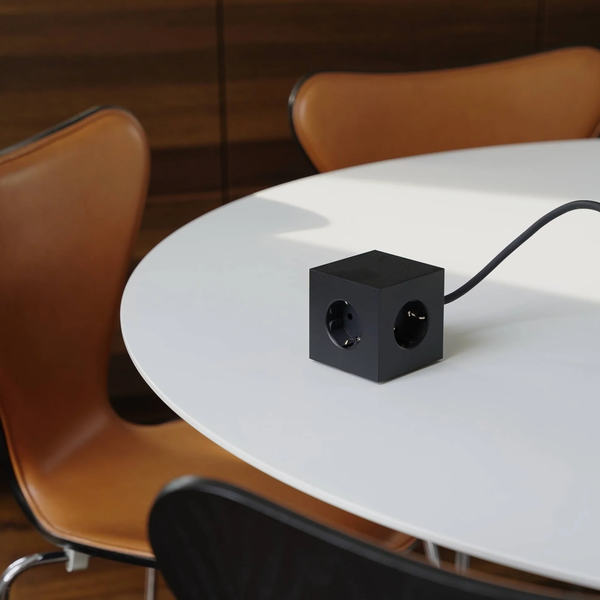 Square 1 Forlængerledning med USB-C / Magnet 3 m Stockholm Black