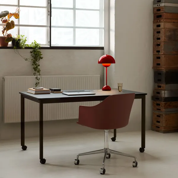 Flowerpot VP3 Bordslampa Vermilion Red
