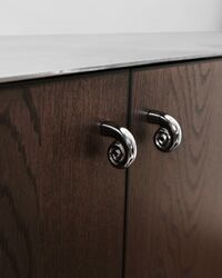Noelle Knop Titanium