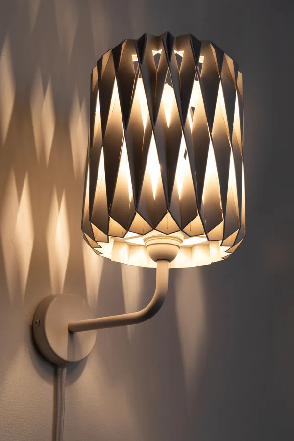 Signature 18 Vegglampe Hvit