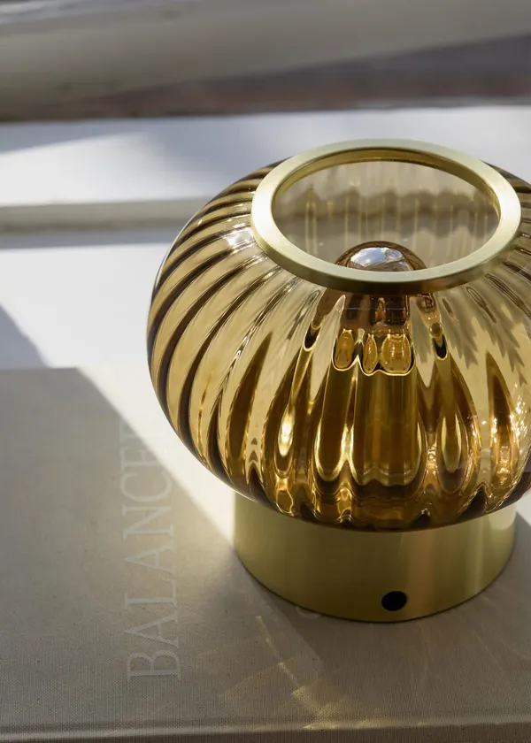Urc Pöytävalaisin Kannettava Amber