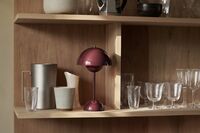 Flowerpot VP9 Bordlampe Bærbar Dark Plum