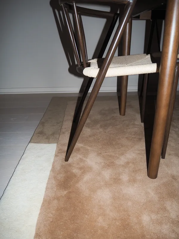 Frame Villamatto 180x270 cm Cinnamon / Beige