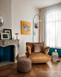 Sumo Armrest Velvet Almond