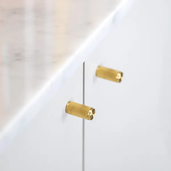 Linear Knoppar 2-pack Mässing
