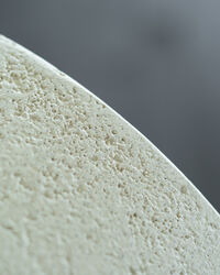 Elements Soffbord Off-white Ø60 cm