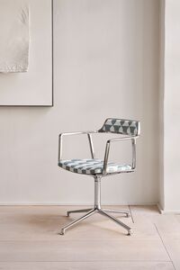 452 Swivel Chair Special Edition Lagrasse