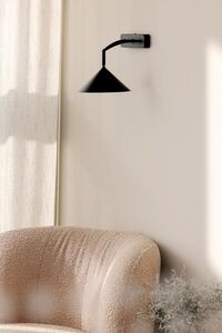 Curve Vegglampe Sort