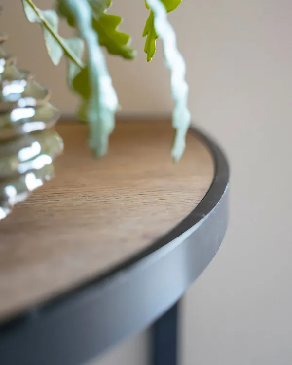 Square Konsollbord 93xx46x70 cm Svart/Burned Walnut