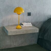 Flowerpot VP3 Bordlampe Laget av PVC Laget av malt metall Mustard