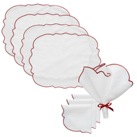 Gia Textilset 4 Bordstabletter + 4 Servetter Vit / Vinröd