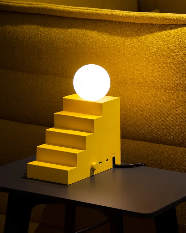 Stair Bordlampe Gul