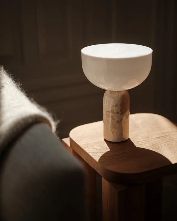 Kizu Bordslampa Portabel Kunis Breccia