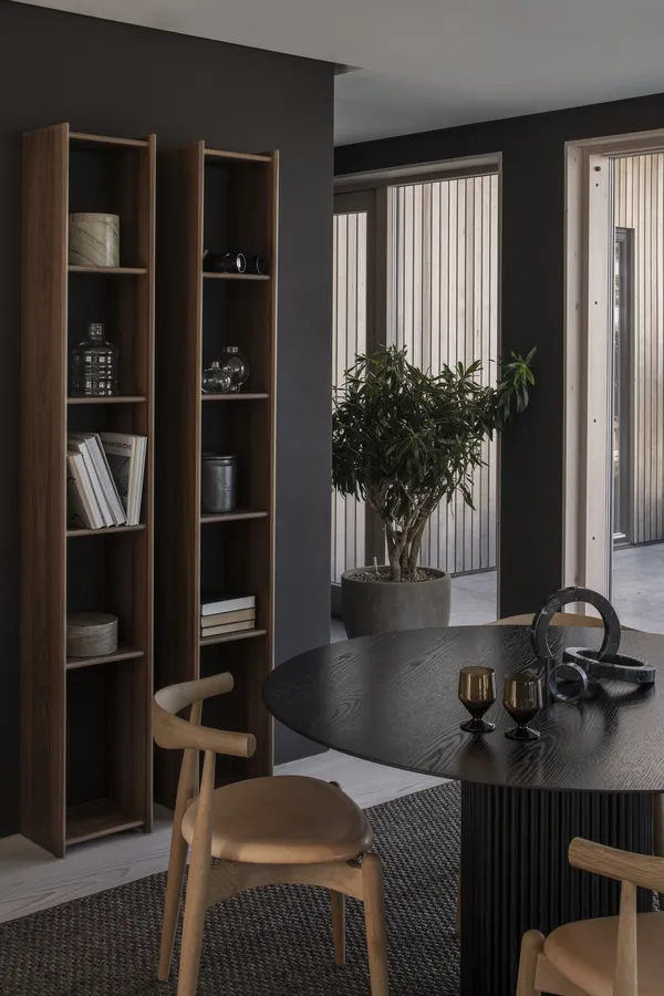 Palais Royal Table 150 cm Dark stained Ash