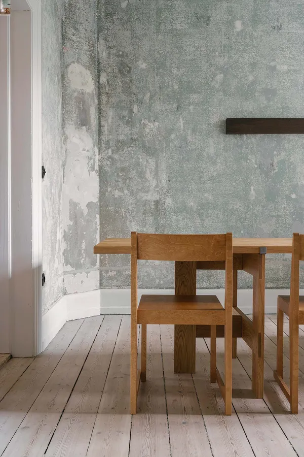 Chair 01 Stol Varmbrun