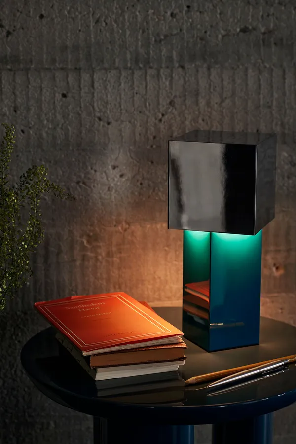 Pivot ATD7 Bærbar Bordlampe Blå/Silver