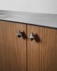 Villum Nuppi Zinc